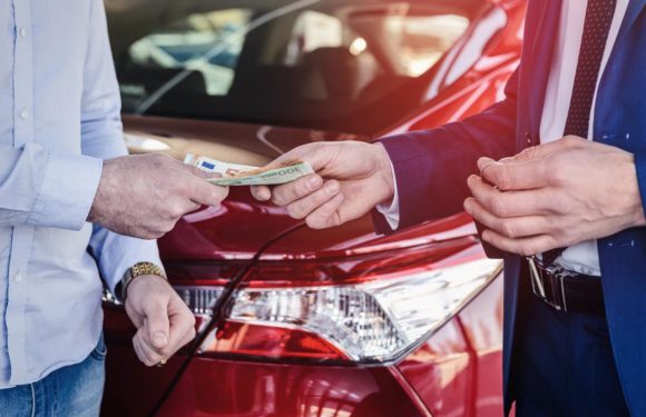 Guidelines on Using a Bill of Sale While Selling a Car  