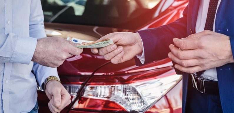 Guidelines on Using a Bill of Sale While Selling a Car  