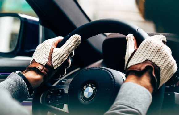 Are Drivers Allowed To Wear Gloves In Winter?