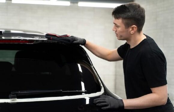 What to consider when scheduling car window tinting work in Middlesex