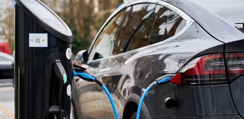The Future of Electric Vehicles: Advancements and Challenges