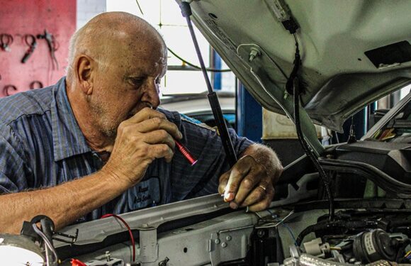 Emergency Auto Repair Tips Every Driver Should Know