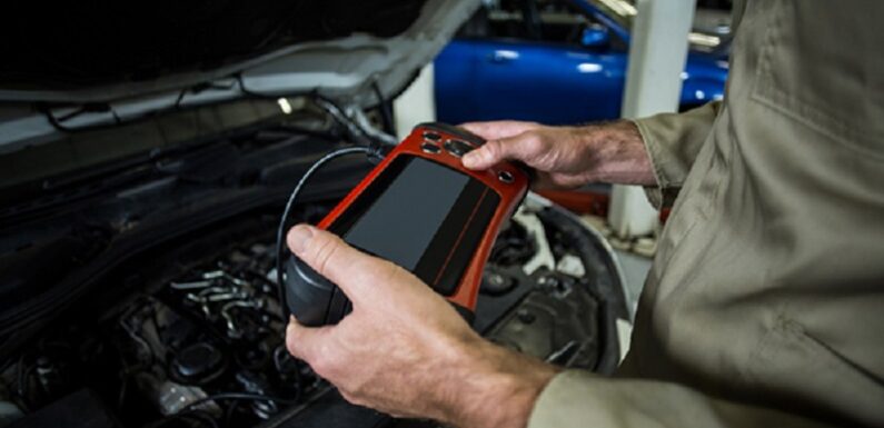 How to Jumpstart a Flat Battery Without Another Car