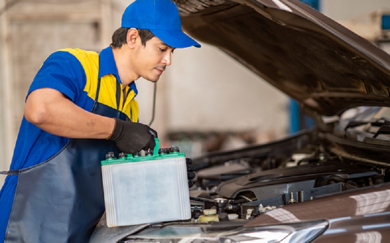 DIY vs Professional Car Battery Replacement: What’s Better?