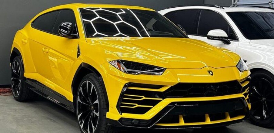 Exploring Las Vegas: The Best Itineraries for Car and Van Rentals